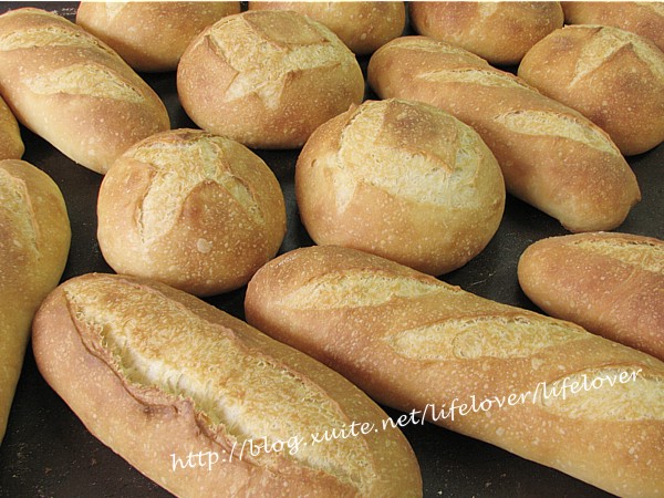 天然酵母 – 蘋果桂花種 – 麵包 (發酵過頭啦><) 天然酵母 – 蘋果桂花種 – 麵包 (發酵過頭啦><)