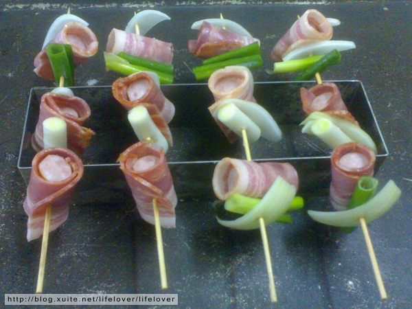 烤培根熱狗串 烤培根熱狗串