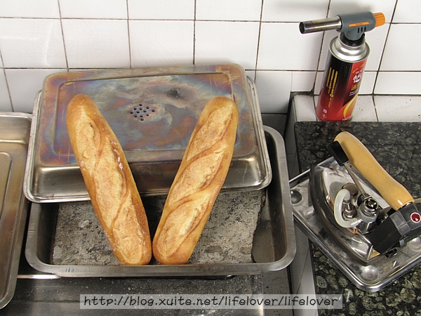 自製石板蒸氣烤箱烤法國麵包 自製石板蒸氣烤箱烤法國麵包