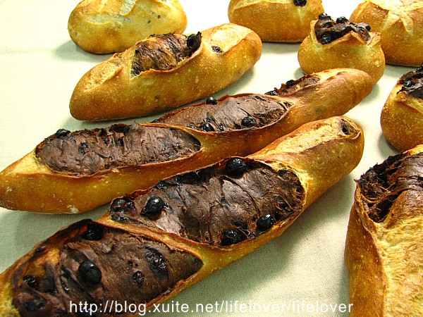 獨一無二且很好吃的巧克力法國麵包~ 獨一無二且很好吃的巧克力法國麵包~