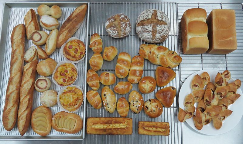 麵包教學、蛋糕教學 完全初學者入門的第1堂課 ( 學員為大學生 ) 20140322 麵包教學、蛋糕教學 完全初學者入門的第1堂課 ( 學員為大學生 ) 20140322