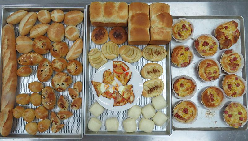 20140329 全家一起學麵包 9人.. 20140329 全家一起學麵包 9人..