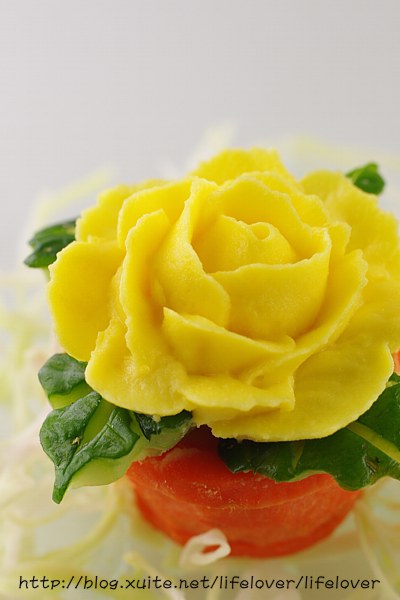 蛋黃花